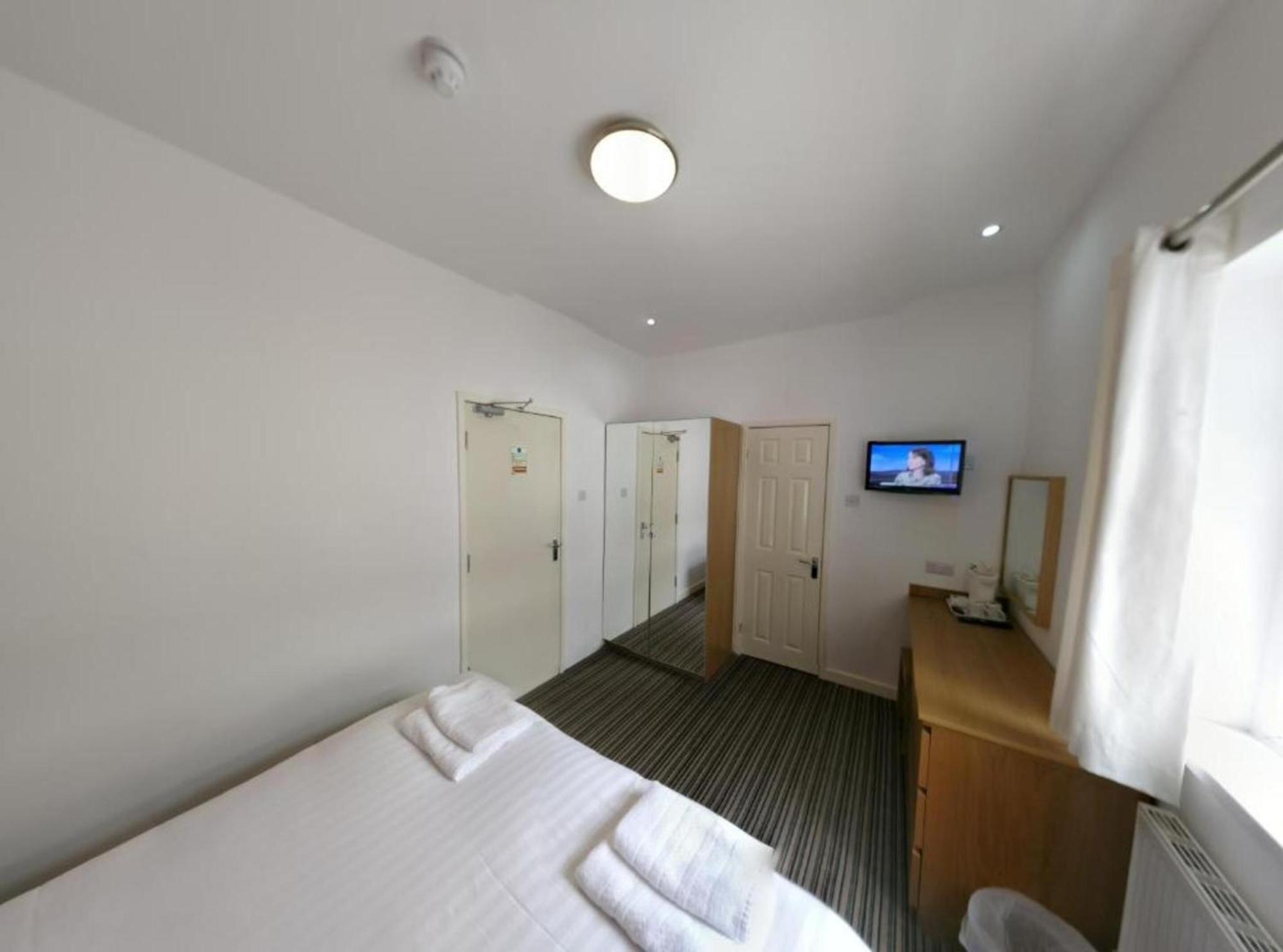 Oyo Wave Crest Hotel Blackpool Exterior foto